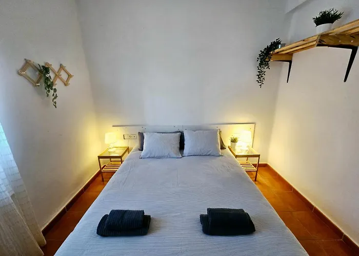 Chalet Rustico Con Piscina Y Barbacoa, Valencia
