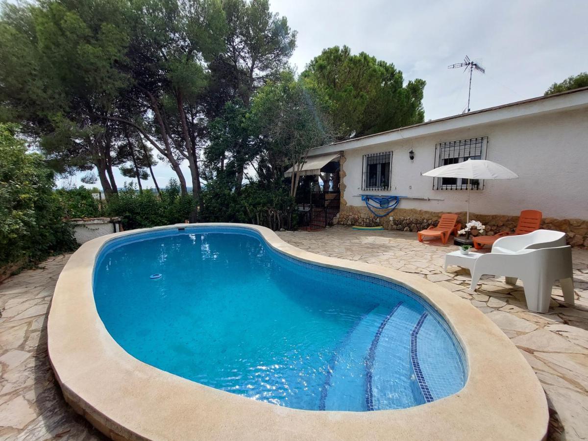 Rustico Con Piscina Y Barbacoa, Valencia Holiday home *